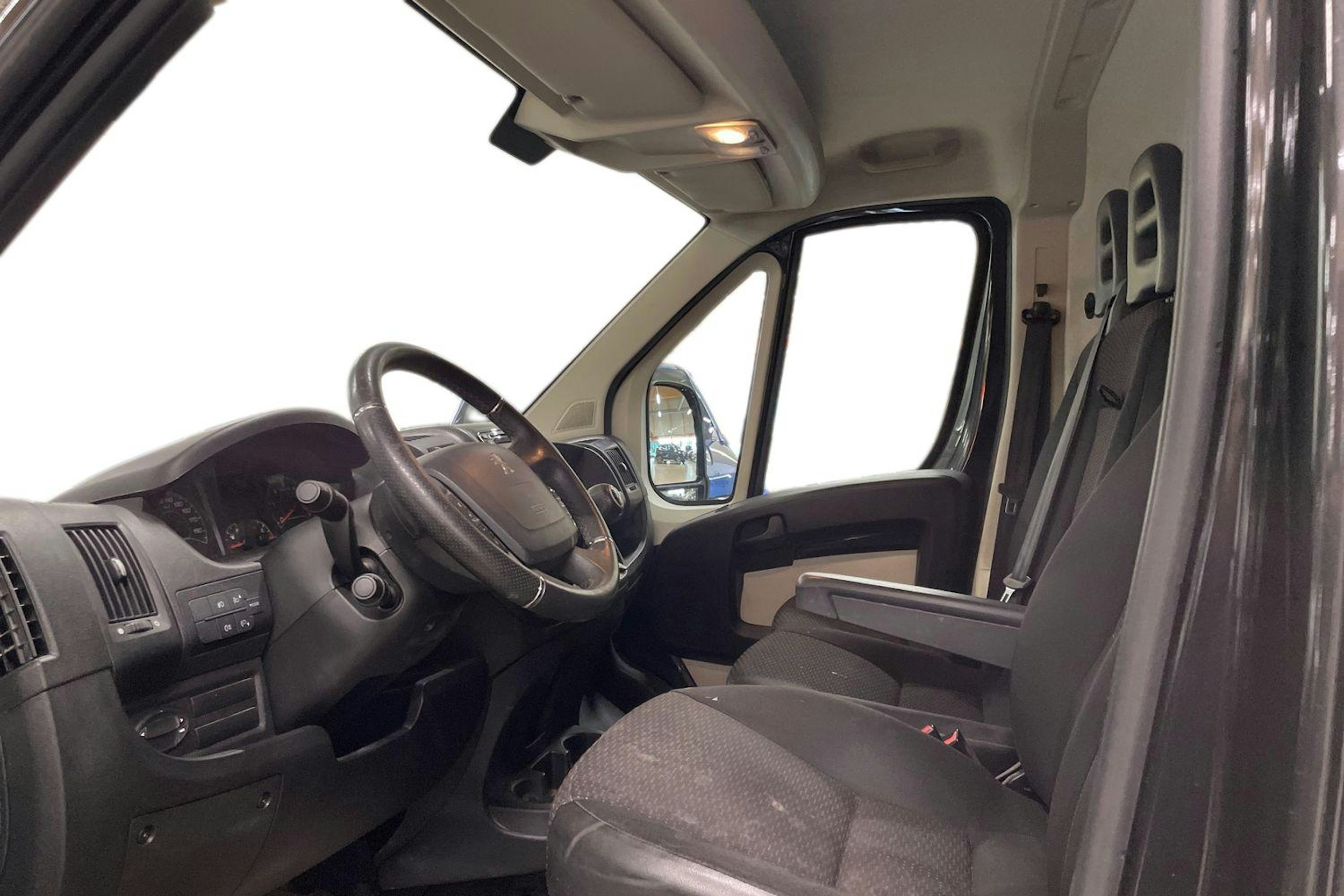 musta Peugeot Boxer 2019 kuva 3.