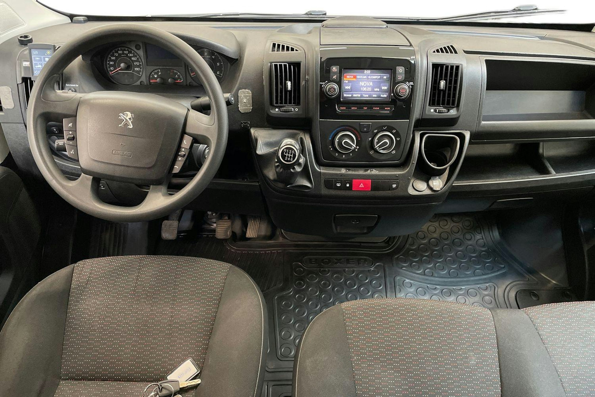 harmaa Peugeot Boxer 2020 kuva 9.