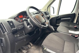 harmaa Peugeot Boxer 2021 kuva 3.