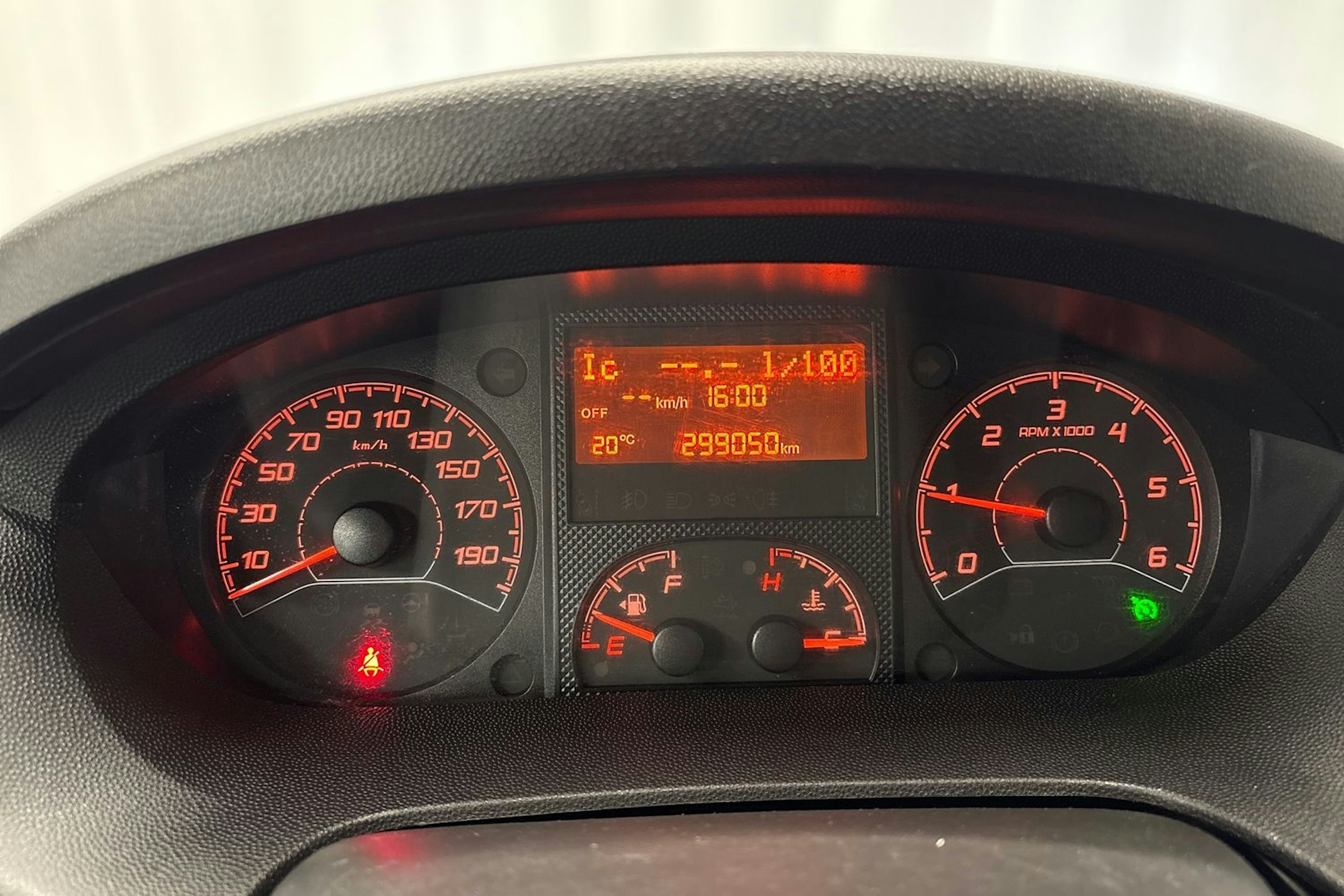 harmaa Peugeot Boxer 2021 kuva 14.