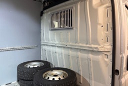 harmaa Peugeot Boxer 2021 kuva 27.
