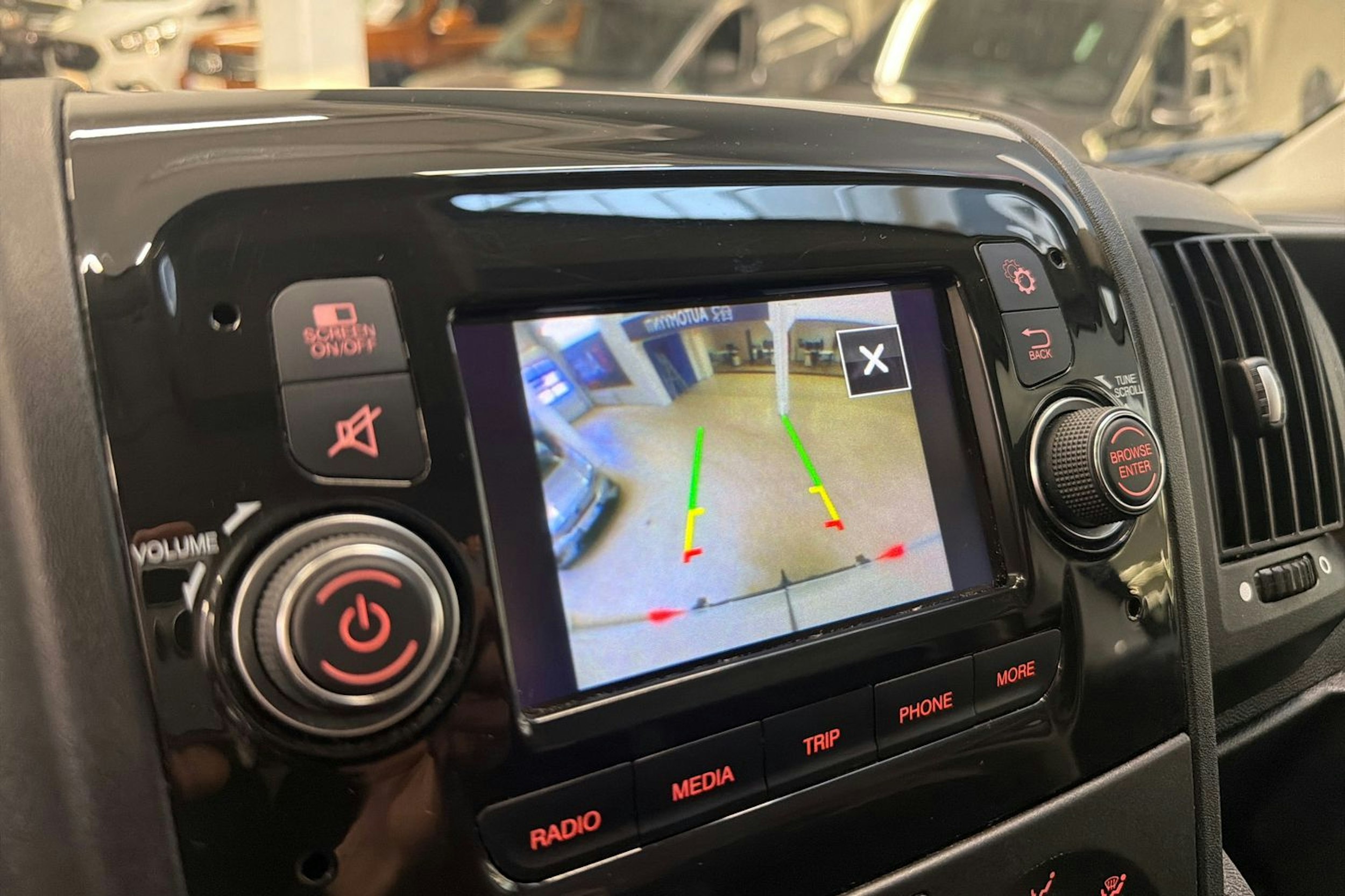 valkoinen Peugeot Boxer 2022 kuva 16.