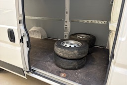 valkoinen Peugeot Boxer 2022 kuva 24.