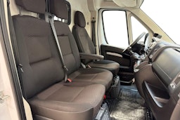 valkoinen Peugeot Boxer 2022 kuva 11.