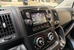 valkoinen Peugeot Boxer 2022 kuva 17.