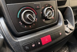 valkoinen Peugeot Boxer 2022 kuva 18.