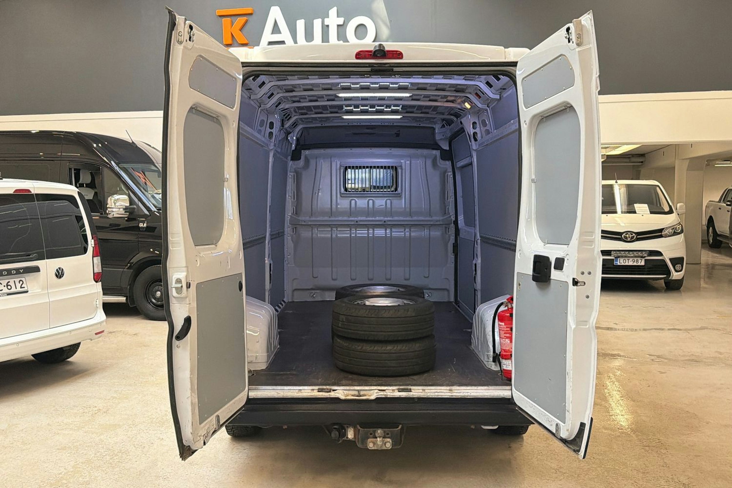 valkoinen Peugeot Boxer 2022 kuva 26.
