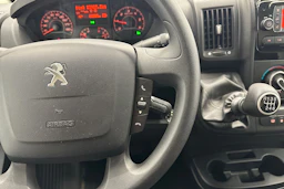 valkoinen Peugeot Boxer 2023 kuva 12.