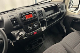 valkoinen Peugeot Boxer 2023 kuva 15.