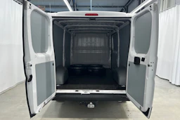valkoinen Peugeot Boxer 2023 kuva 24.