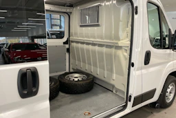 Valkoinen Peugeot BOXER 2023 kuva 25.