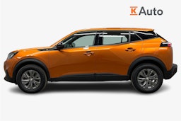 oranssi Peugeot e-2008 2023 kuva 5.