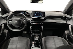 oranssi Peugeot e-2008 2023 kuva 7.