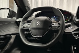 oranssi Peugeot e-2008 2023 kuva 13.