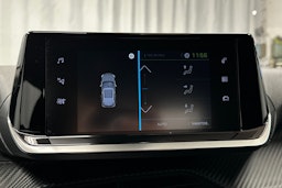 oranssi Peugeot e-2008 2023 kuva 19.