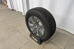 oranssi Peugeot e-2008 2023 kuva 13.