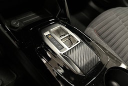 oranssi Peugeot e-2008 2023 kuva 23.