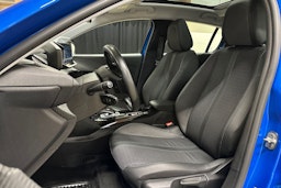 sininen Peugeot e-208 2020 kuva 15.