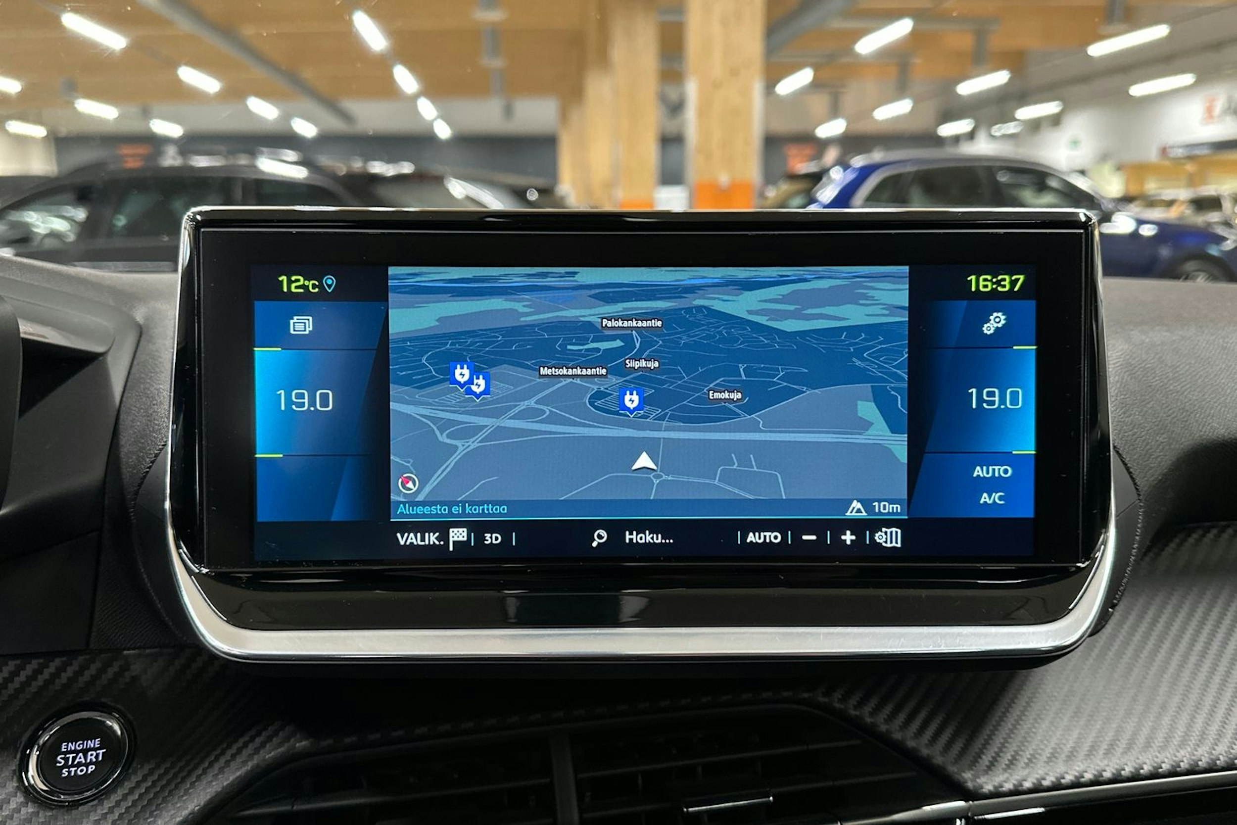 sininen Peugeot e-208 2020 kuva 17.