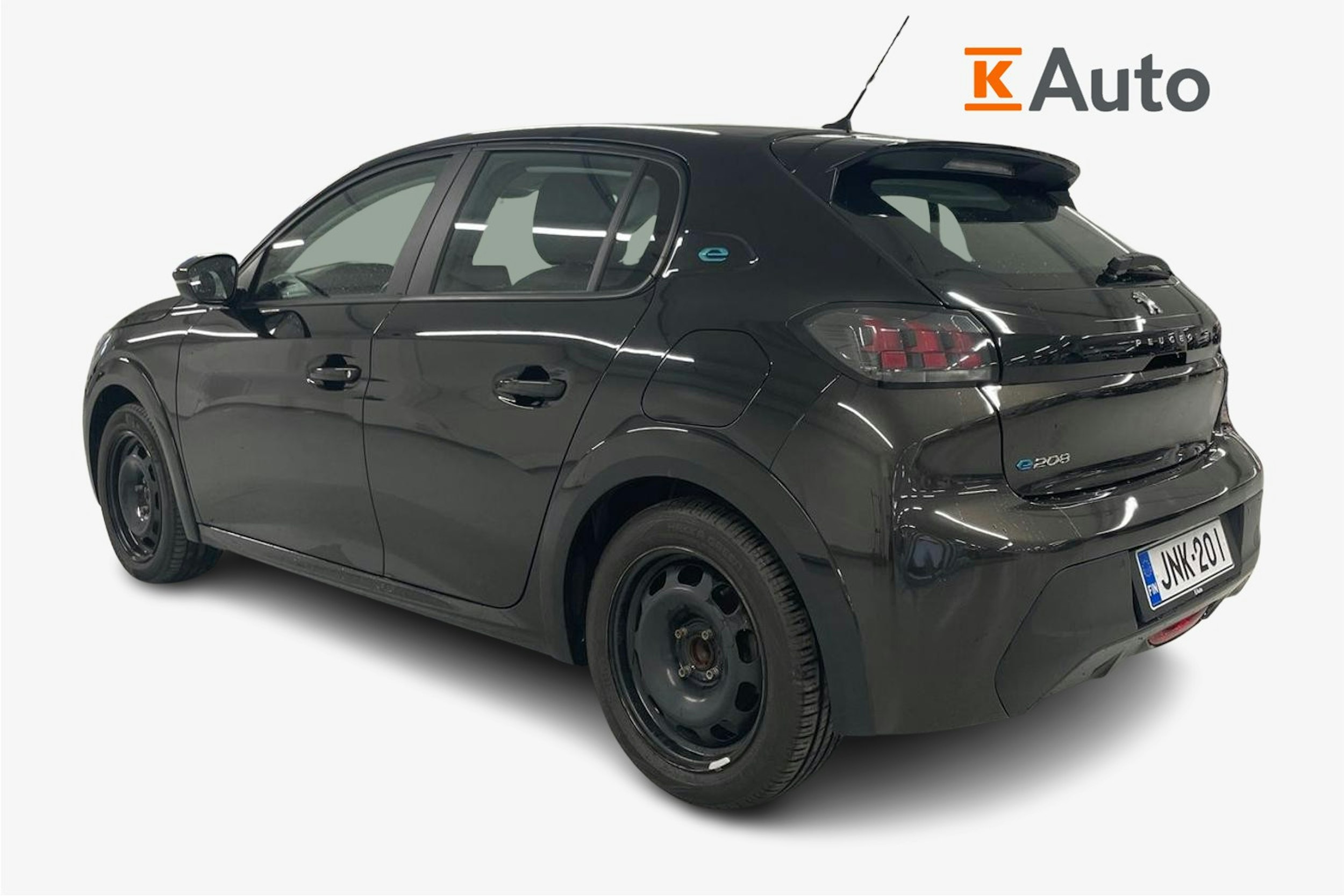Musta Peugeot e-208 2021 kuva 2.