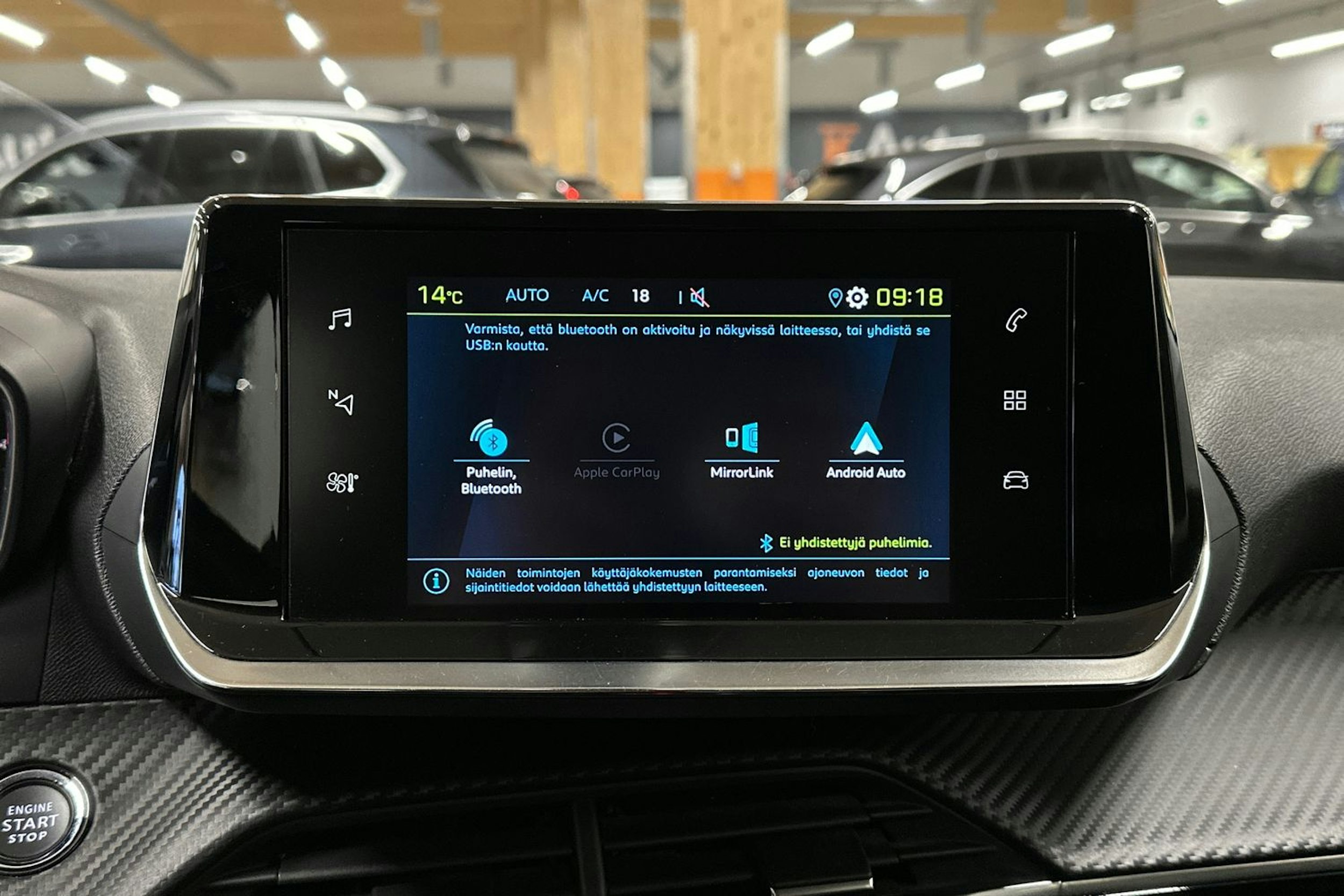 sininen Peugeot e-208 2022 kuva 16.