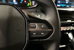 sininen Peugeot e-208 2022 kuva 24.