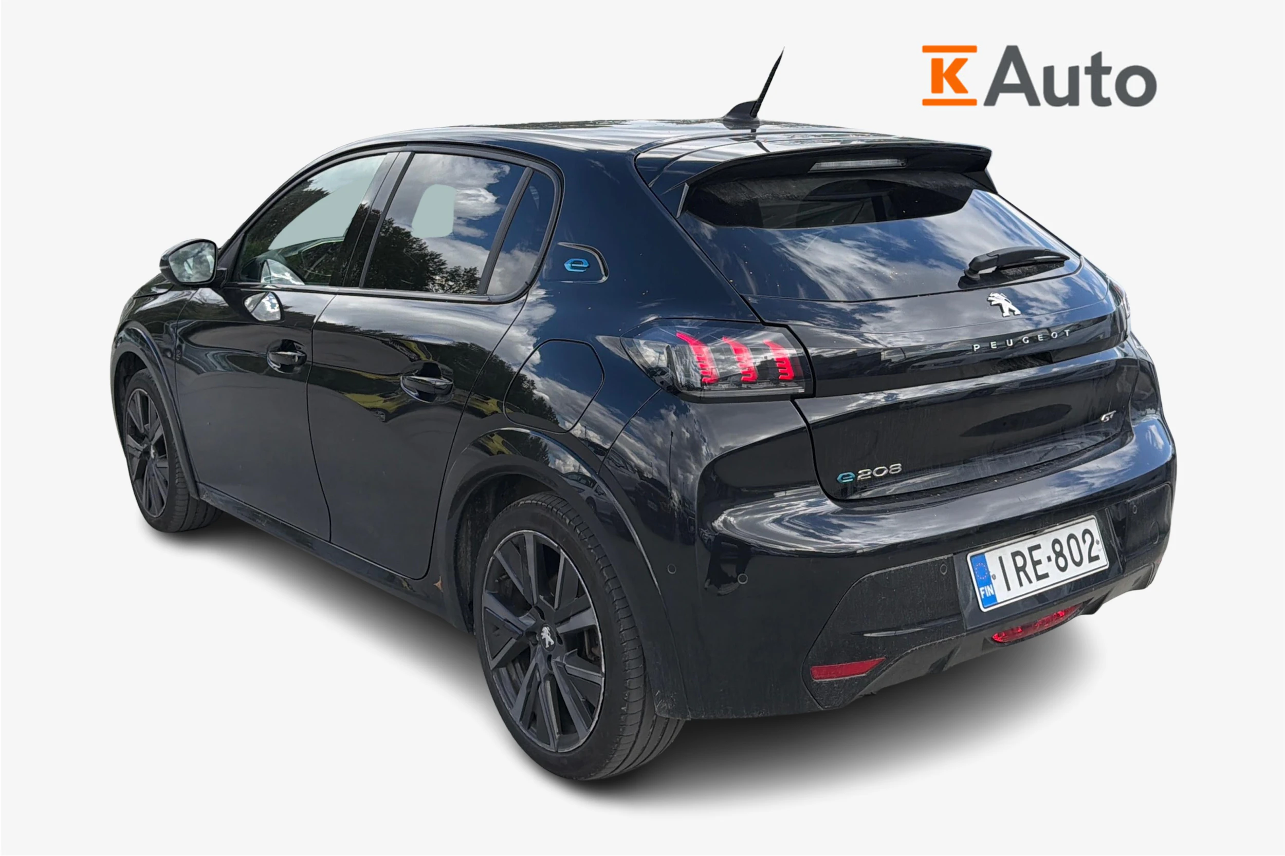 musta Peugeot e-208 2023 kuva 2.