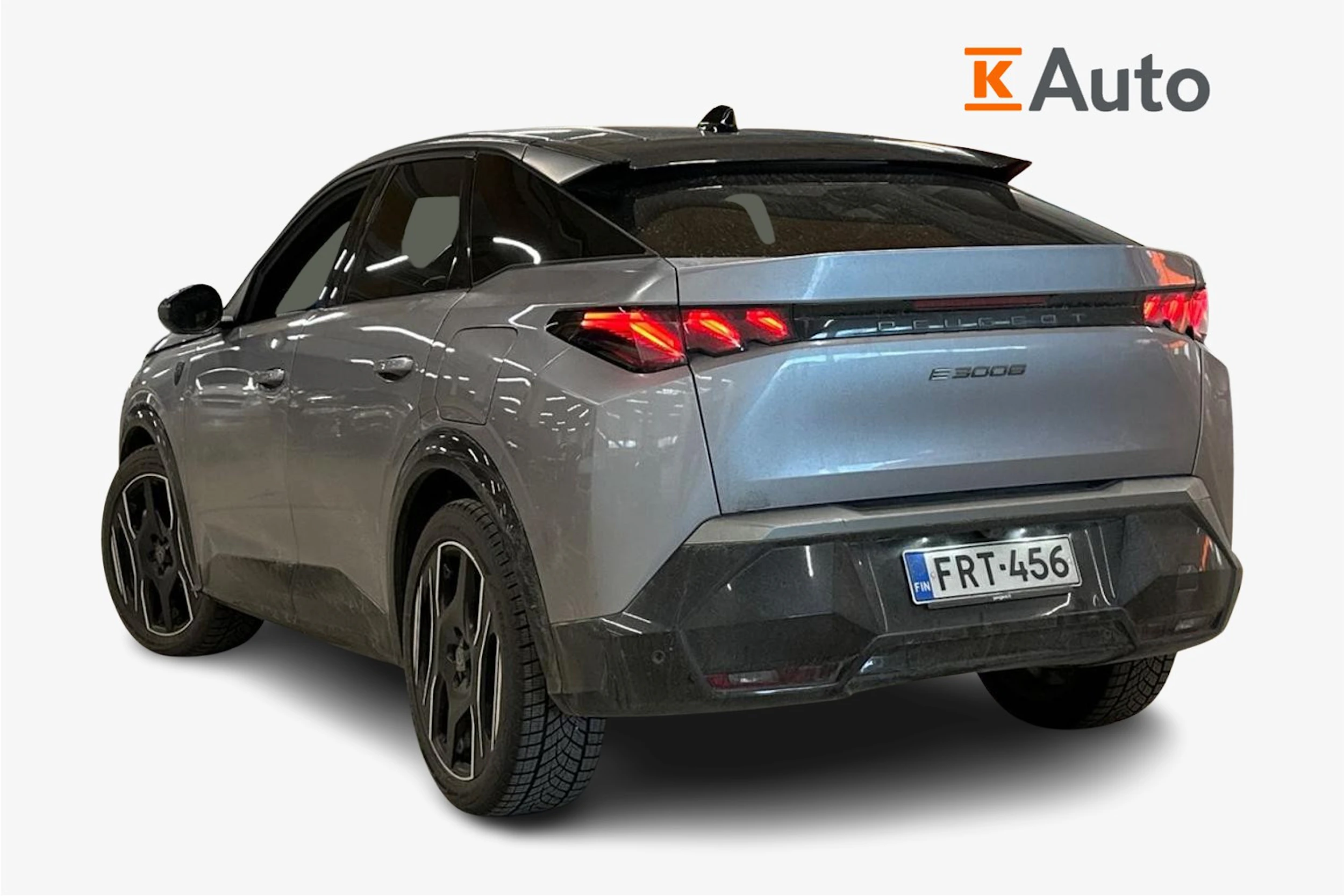 harmaa Peugeot E-3008 2024 kuva 2.