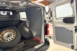 valkoinen Peugeot Expert 2018 kuva 19.