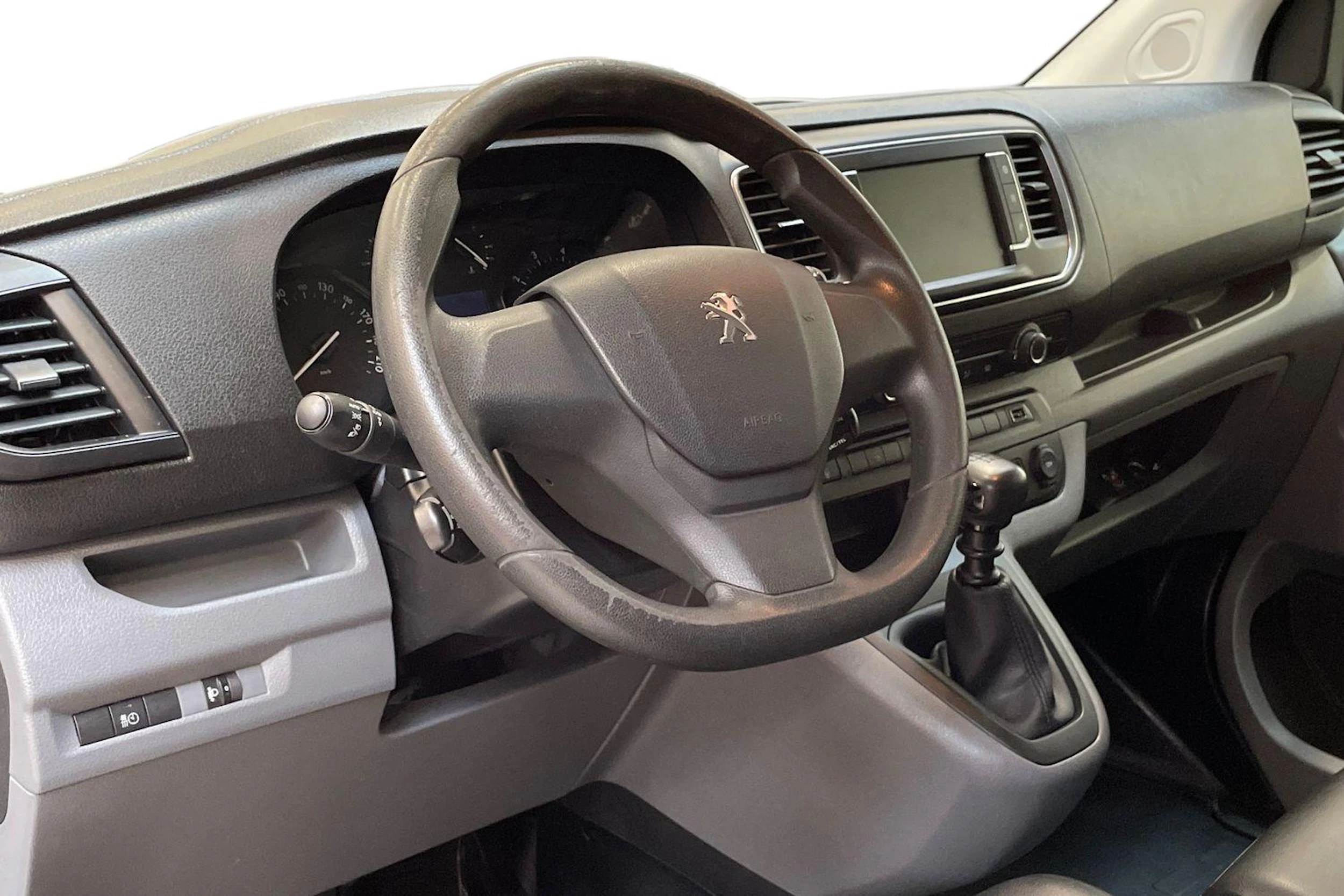 valkoinen Peugeot Expert 2018 kuva 9.