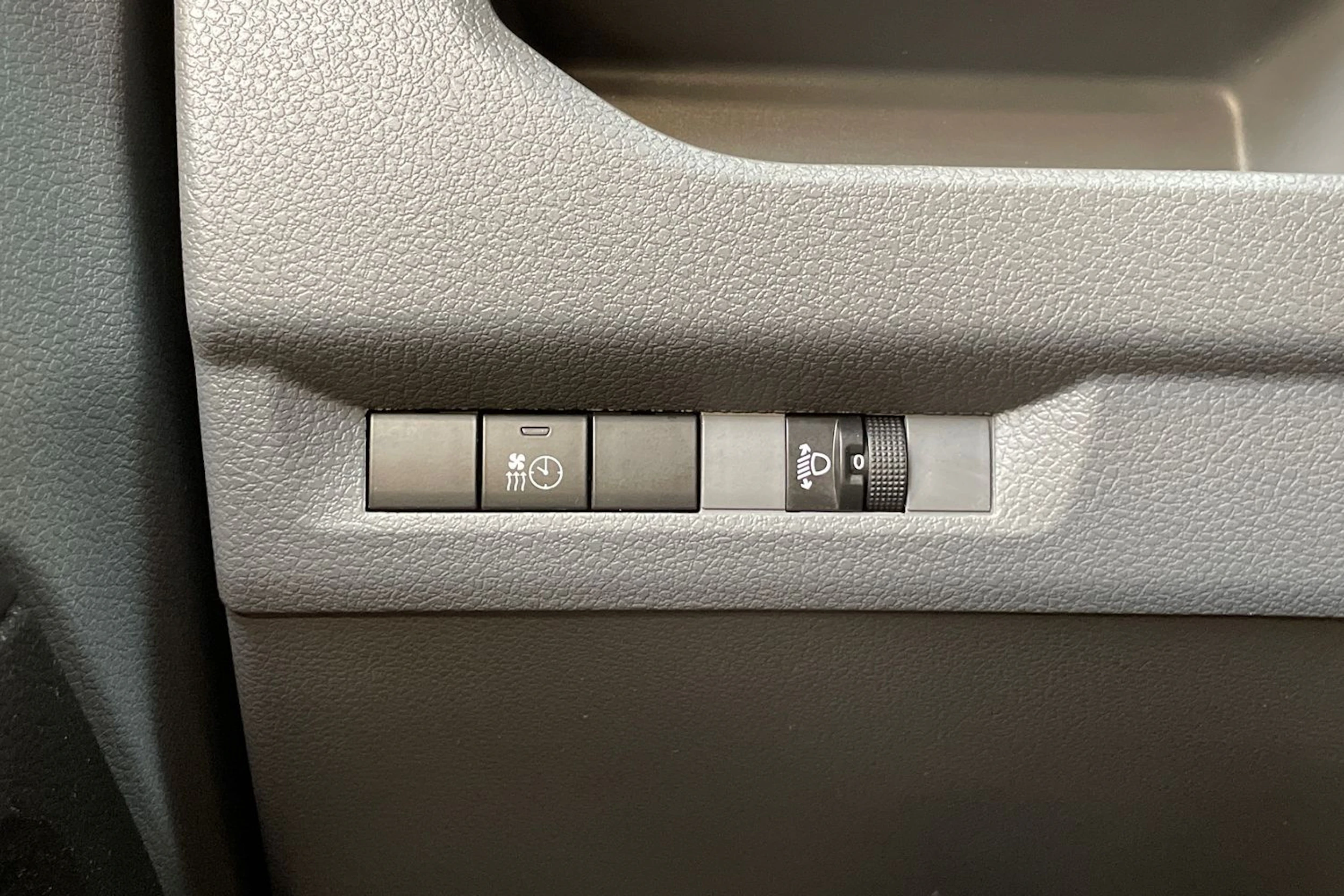 valkoinen Peugeot Expert 2018 kuva 24.