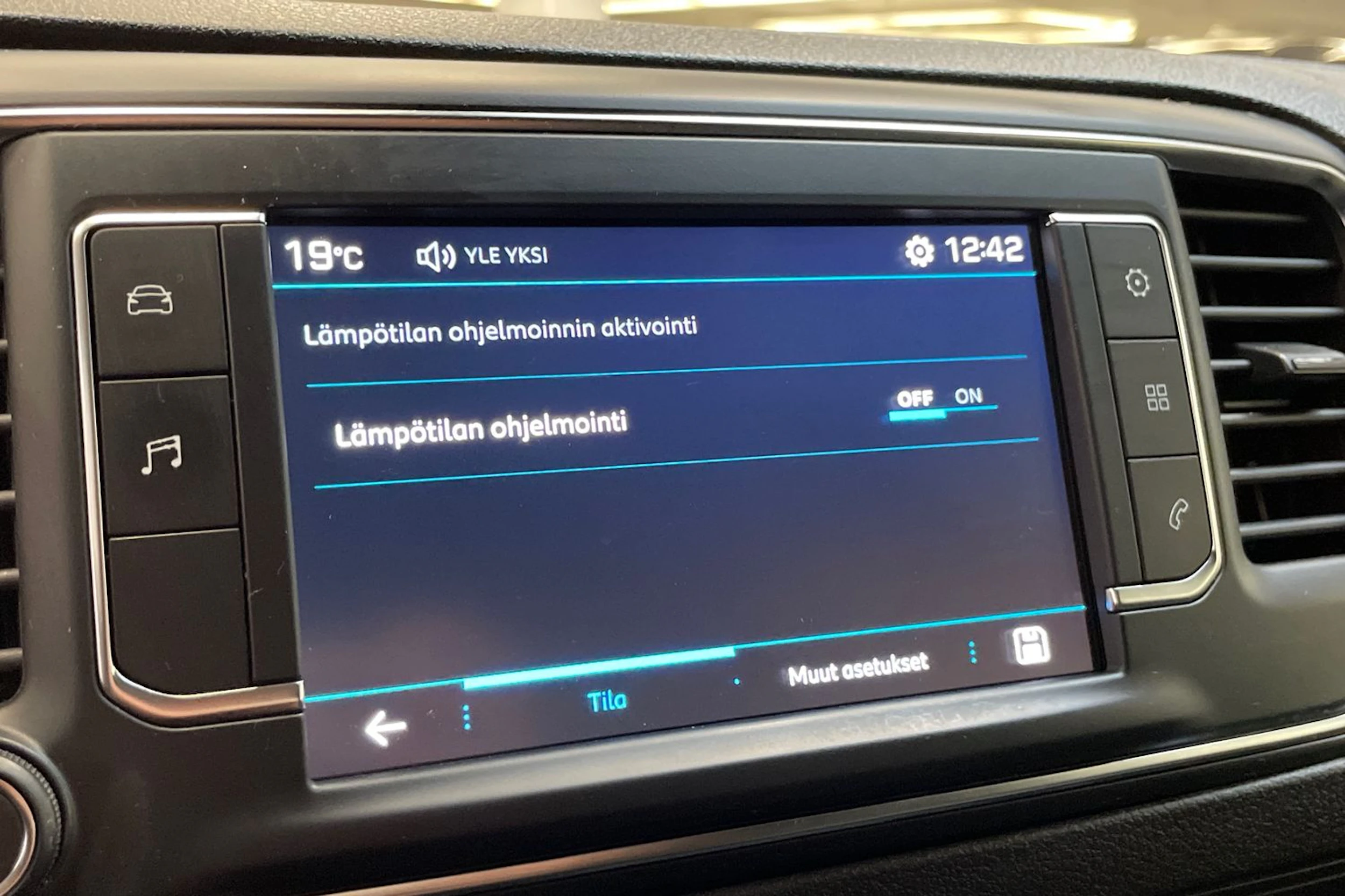 valkoinen Peugeot Expert 2018 kuva 26.