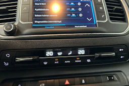 valkoinen Peugeot Expert 2018 kuva 23.