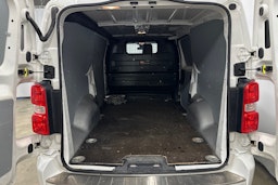 valkoinen Peugeot Expert 2019 kuva 11.