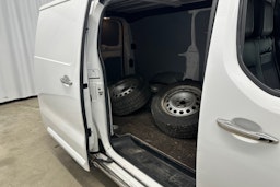 valkoinen Peugeot Expert 2019 kuva 12.