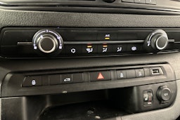 valkoinen Peugeot Expert 2019 kuva 17.