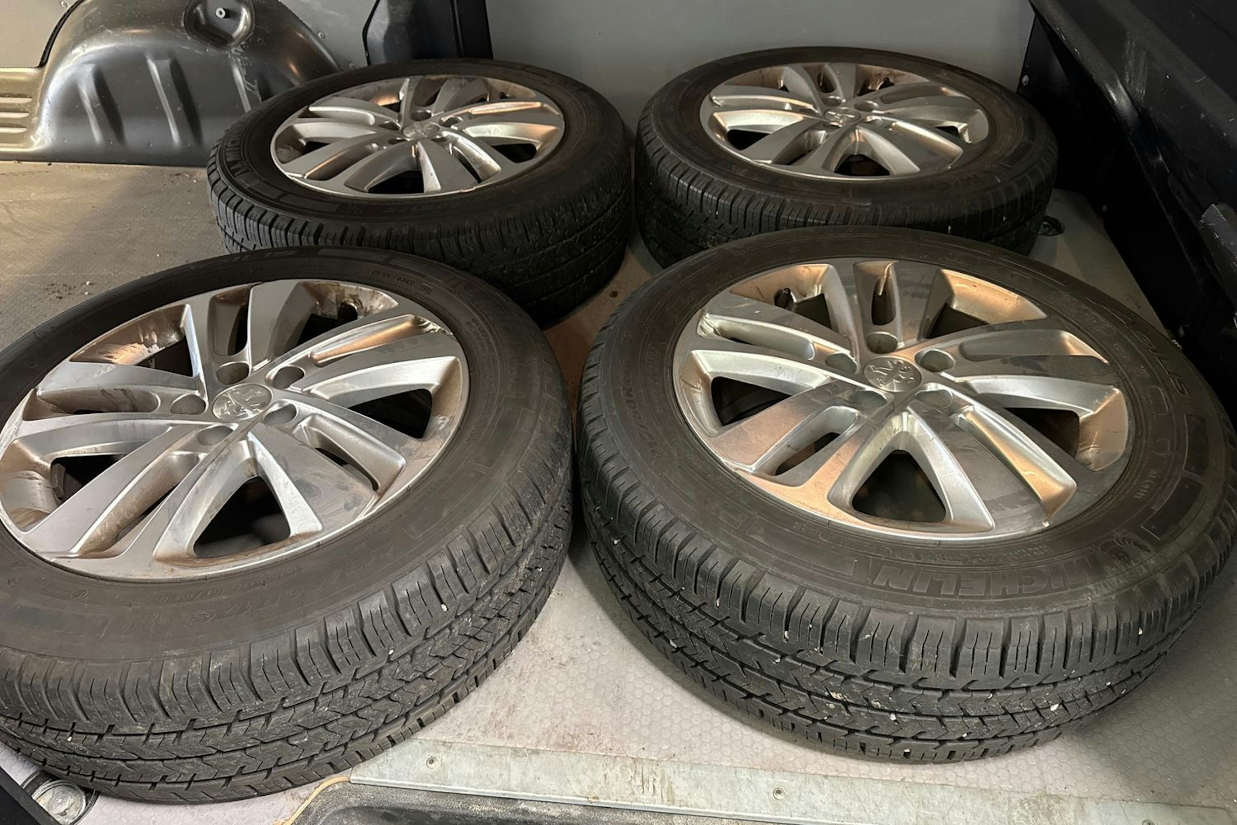 harmaa Peugeot Expert 2021 kuva 23.