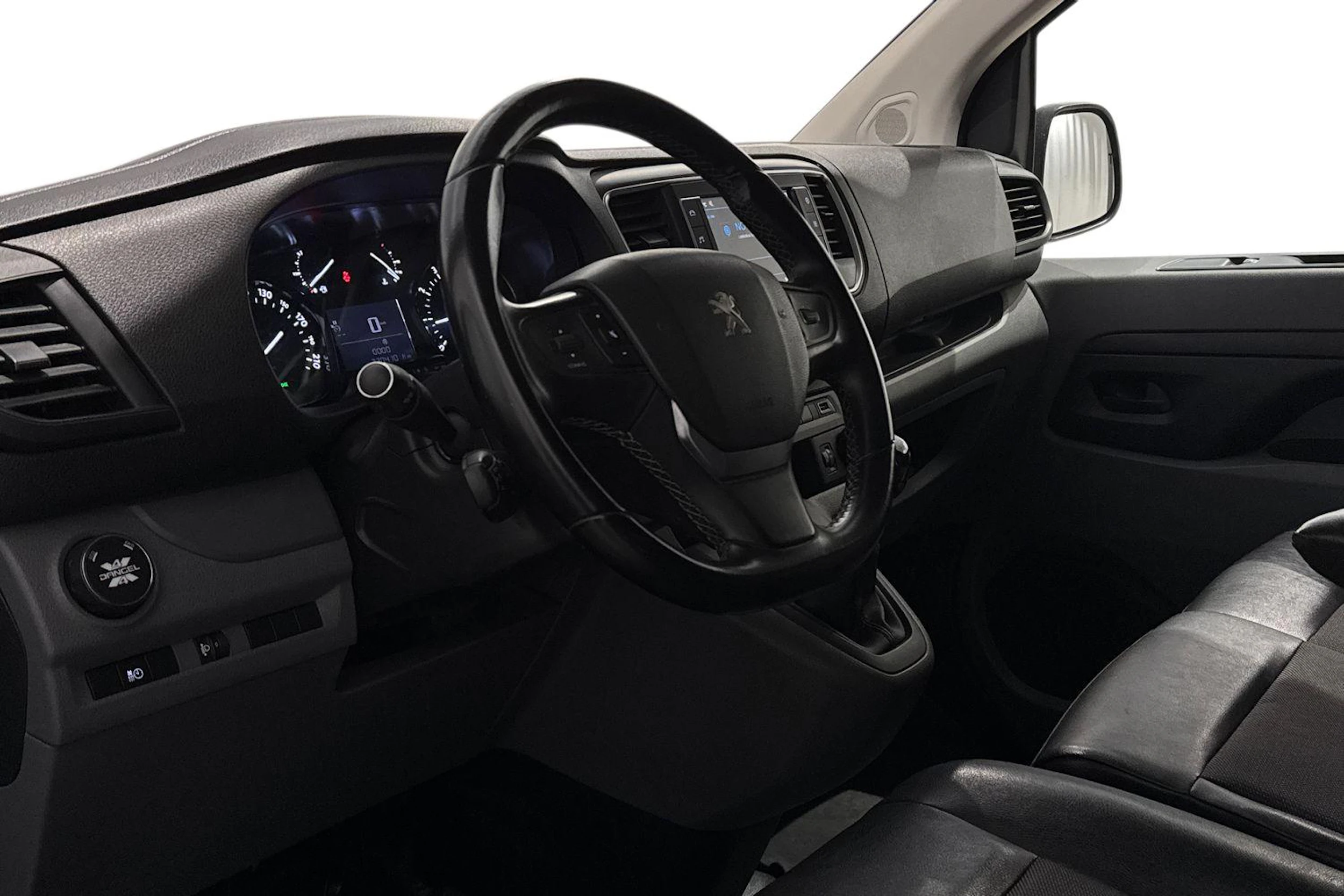 valkoinen Peugeot Expert 2021 kuva 8.