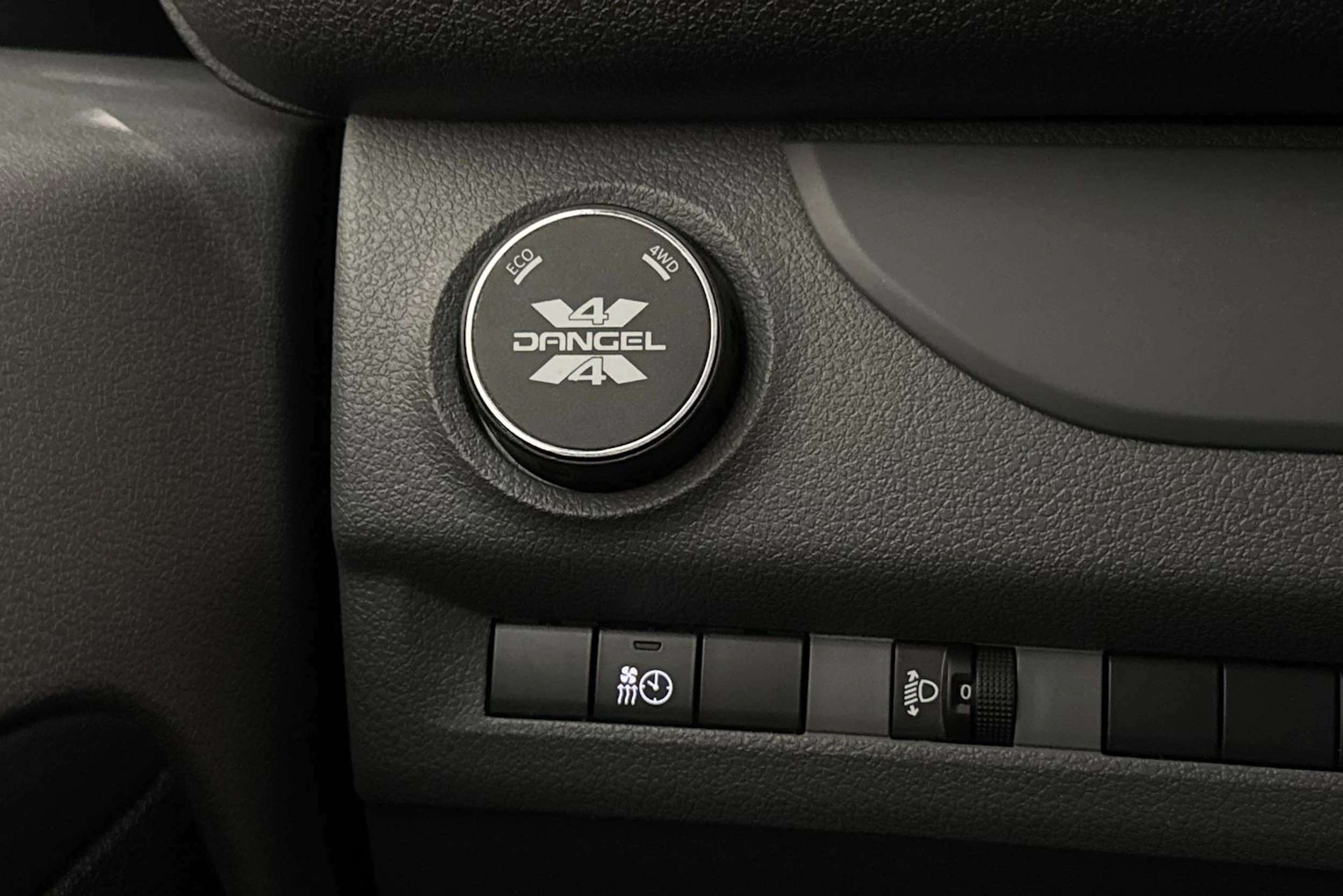 valkoinen Peugeot Expert 2021 kuva 18.