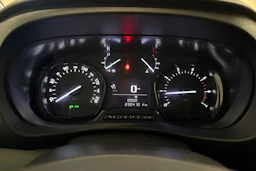 valkoinen Peugeot Expert 2021 kuva 19.