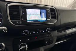 valkoinen Peugeot Expert 2021 kuva 20.