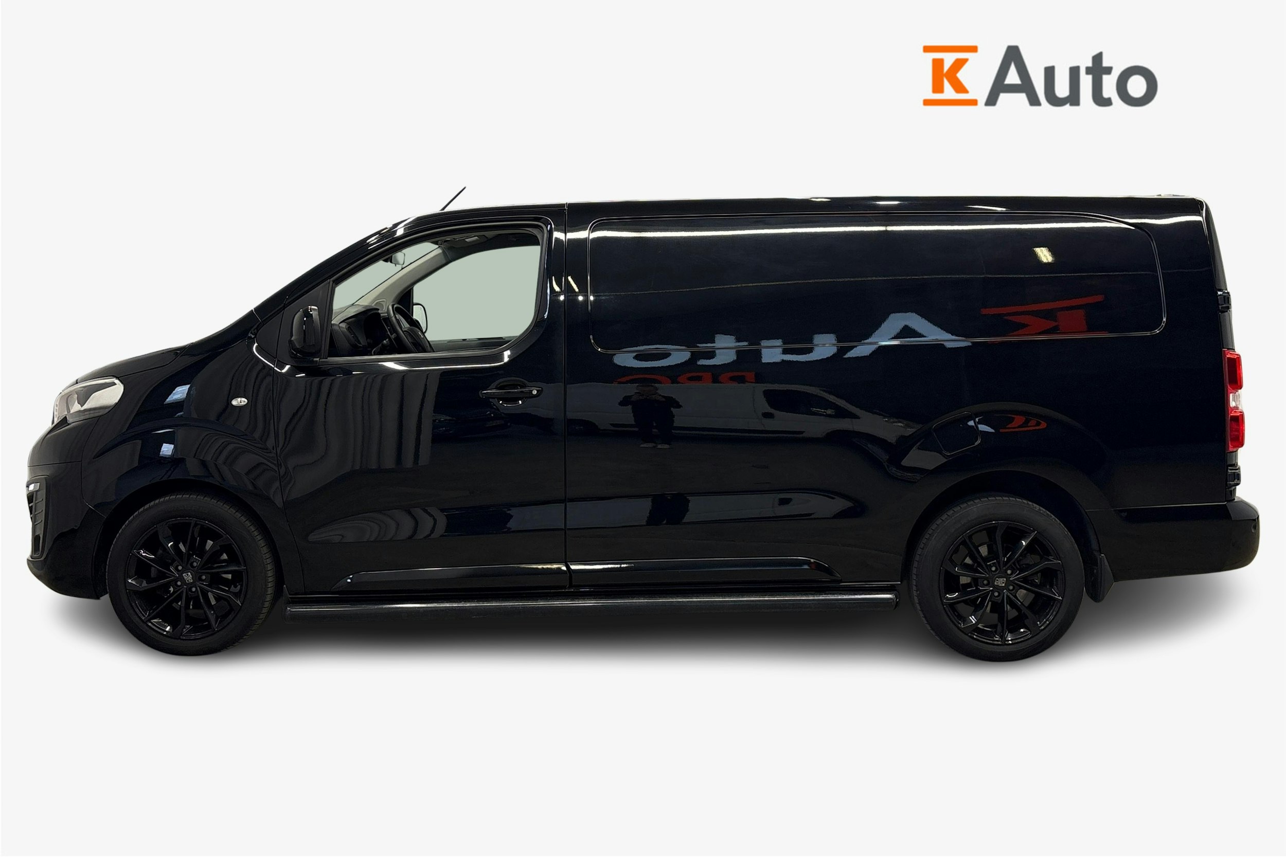 musta Peugeot Expert 2021 kuva 5.
