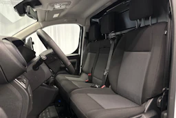 valkoinen Peugeot Expert 2025 kuva 21.