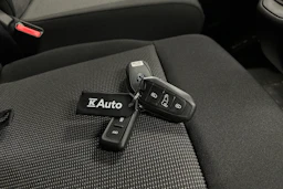 valkoinen Peugeot Expert 2025 kuva 24.