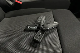 valkoinen Peugeot Expert 2025 kuva 24.