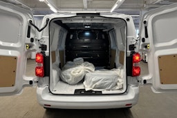 valkoinen Peugeot Expert 2025 kuva 15.
