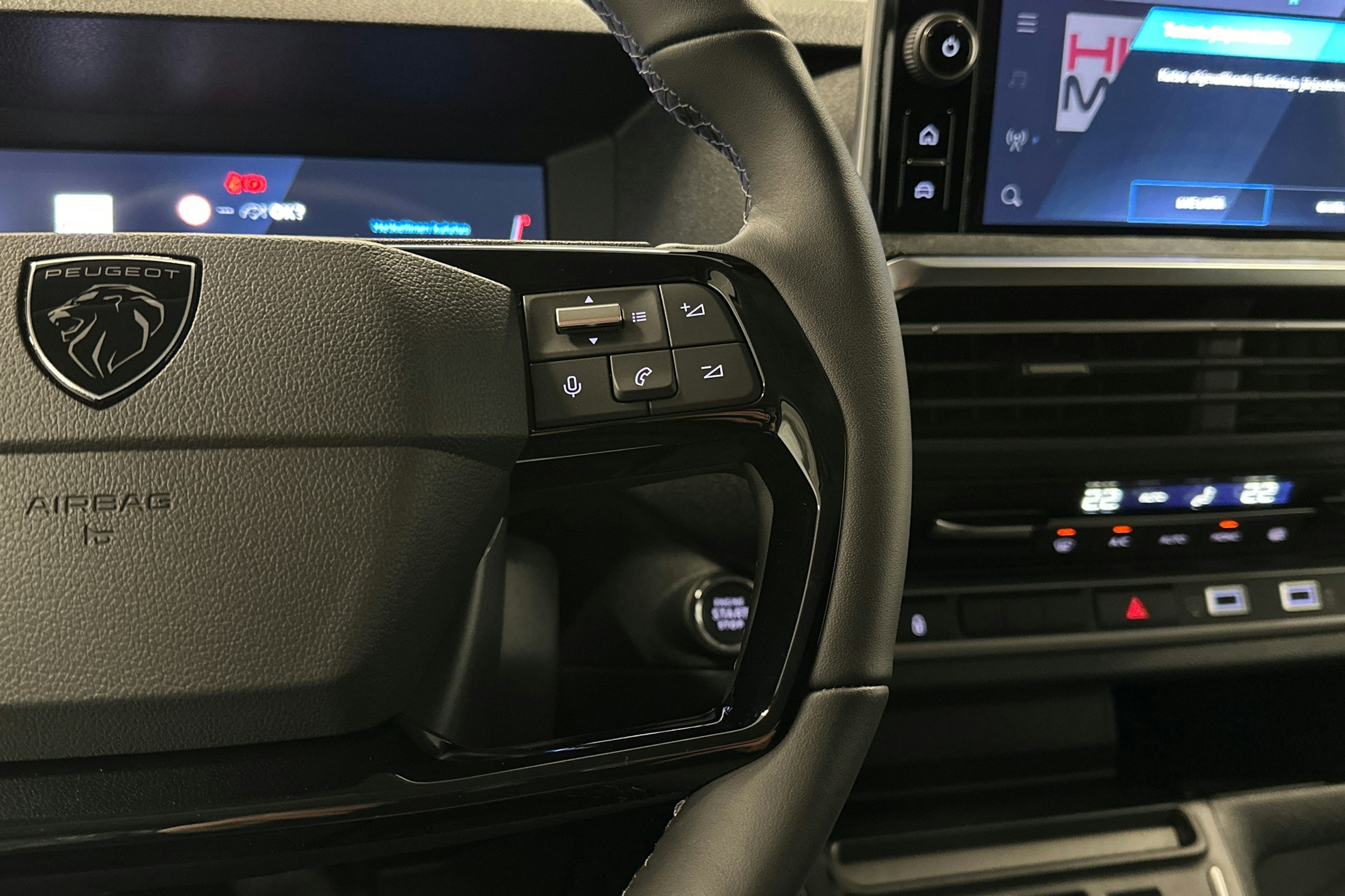 valkoinen Peugeot Expert 2025 kuva 19.