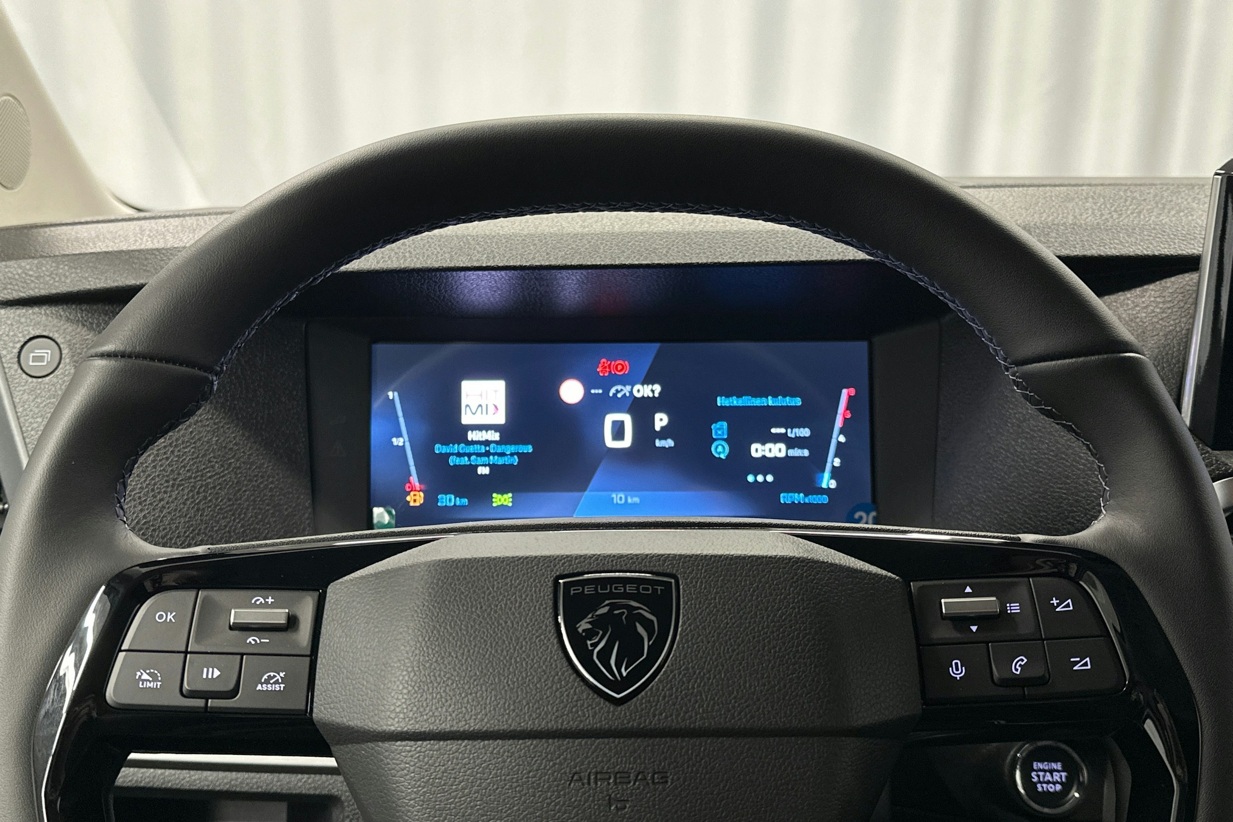 valkoinen Peugeot Expert 2025 kuva 20.