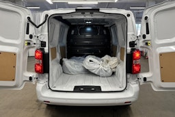 valkoinen Peugeot Expert 2025 kuva 15.