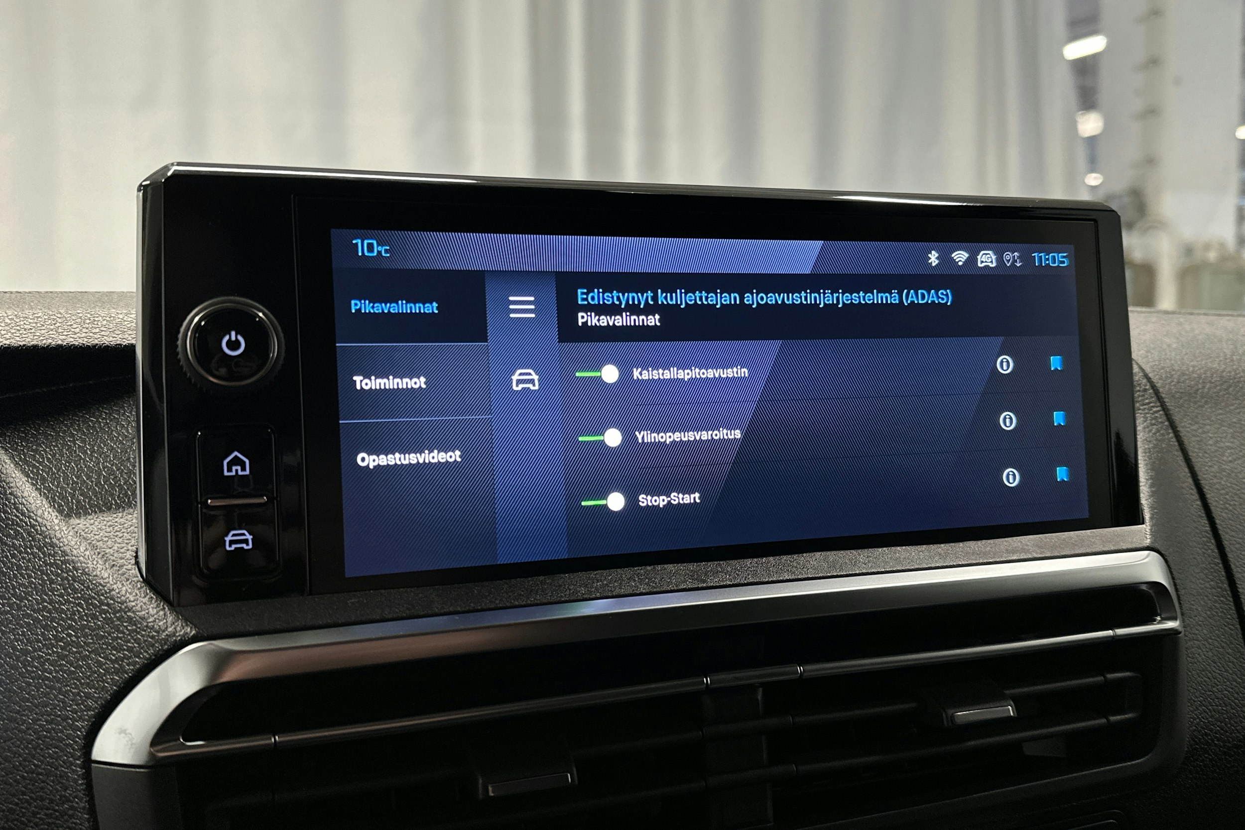 valkoinen Peugeot Expert 2025 kuva 24.